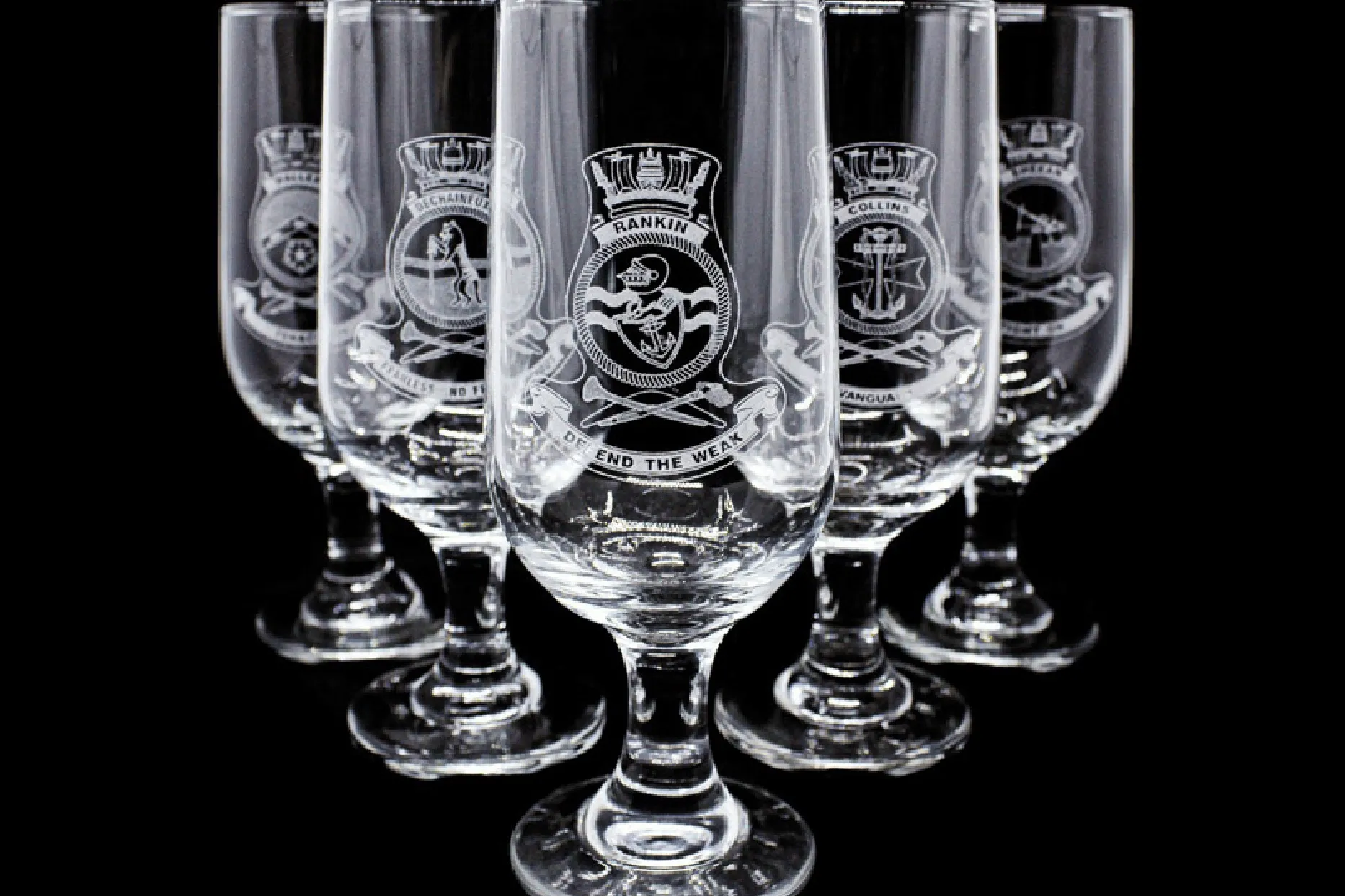 Good-Laser technology will significantly boost your glass engraving production capacity. With unmatched precision, detail, and flexibility, Good-Laser empowers you to create truly unique and personalized products.